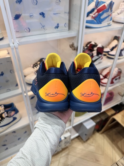 【巔峰產品Ultra】Caitlin Clark x Kobe 5 Protro  克拉克 “Indiana Fever” 男女同款 尺碼 40-48.5「US7-18」 IM3207-400