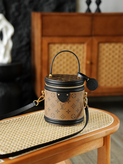 LV CANNES 發財桶 M43986