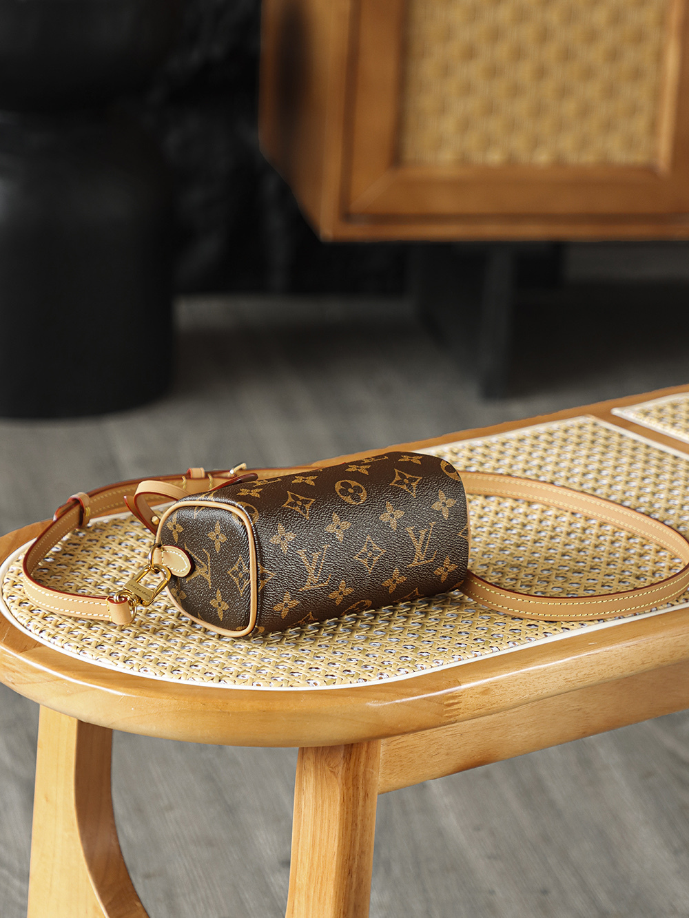 LV Nano Speedy 手袋 M81085