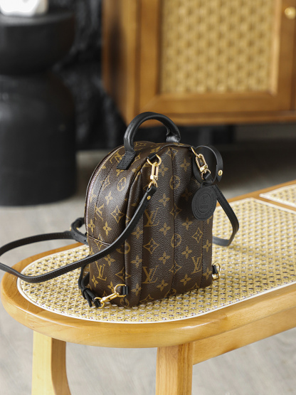LV PALM SPRINGS 迷你雙肩包 M44873