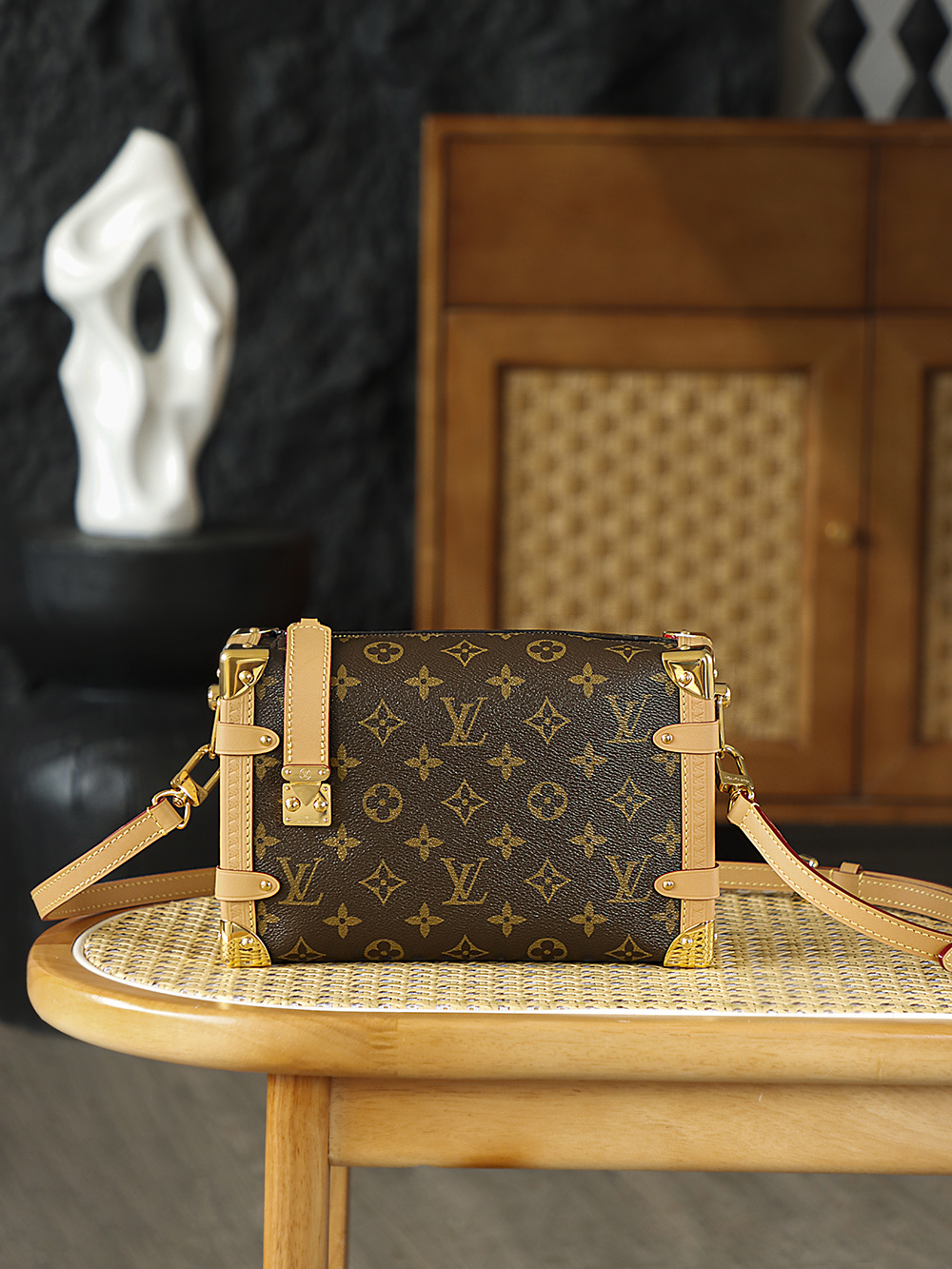 LV SIDE TRUNK中號手袋 M46358