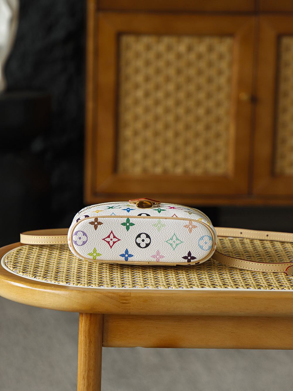 LV Vanity Pouch白彩 M13662