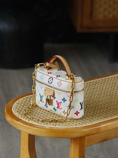 LV Vanity Pouch白彩 M13662