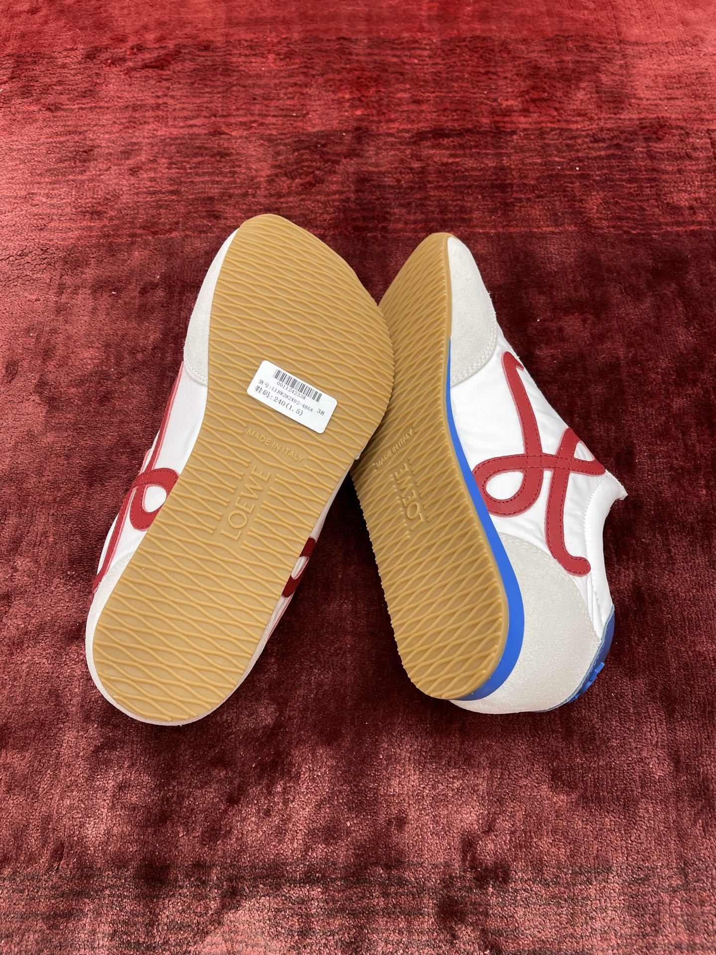 LOEWE Ballet Runner系列 “白红蓝”女款