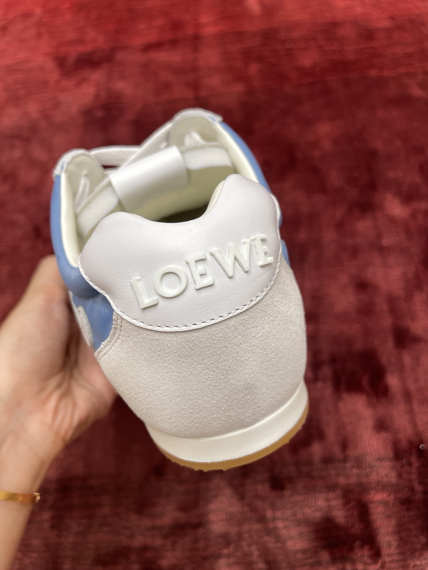 LOEWE Ballet Runner系列 “蓝白”女款