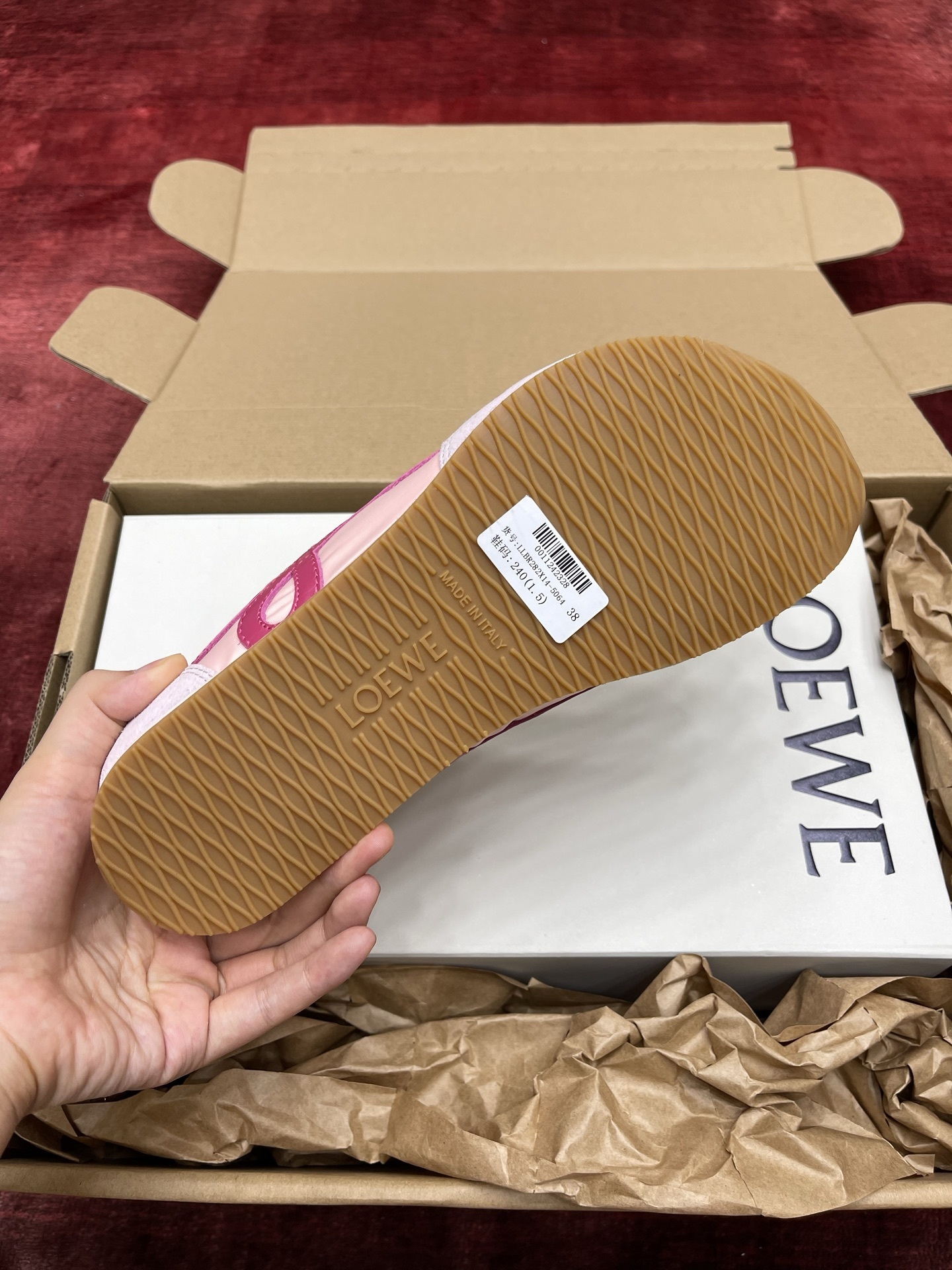 LOEWE Ballet Runner系列 “粉色”女款