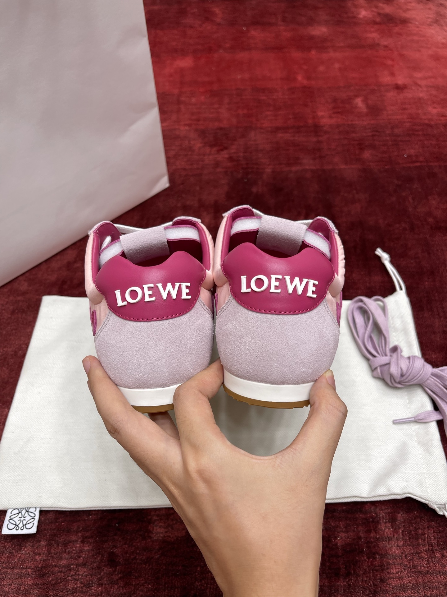 LOEWE Ballet Runner系列 “粉色”女款