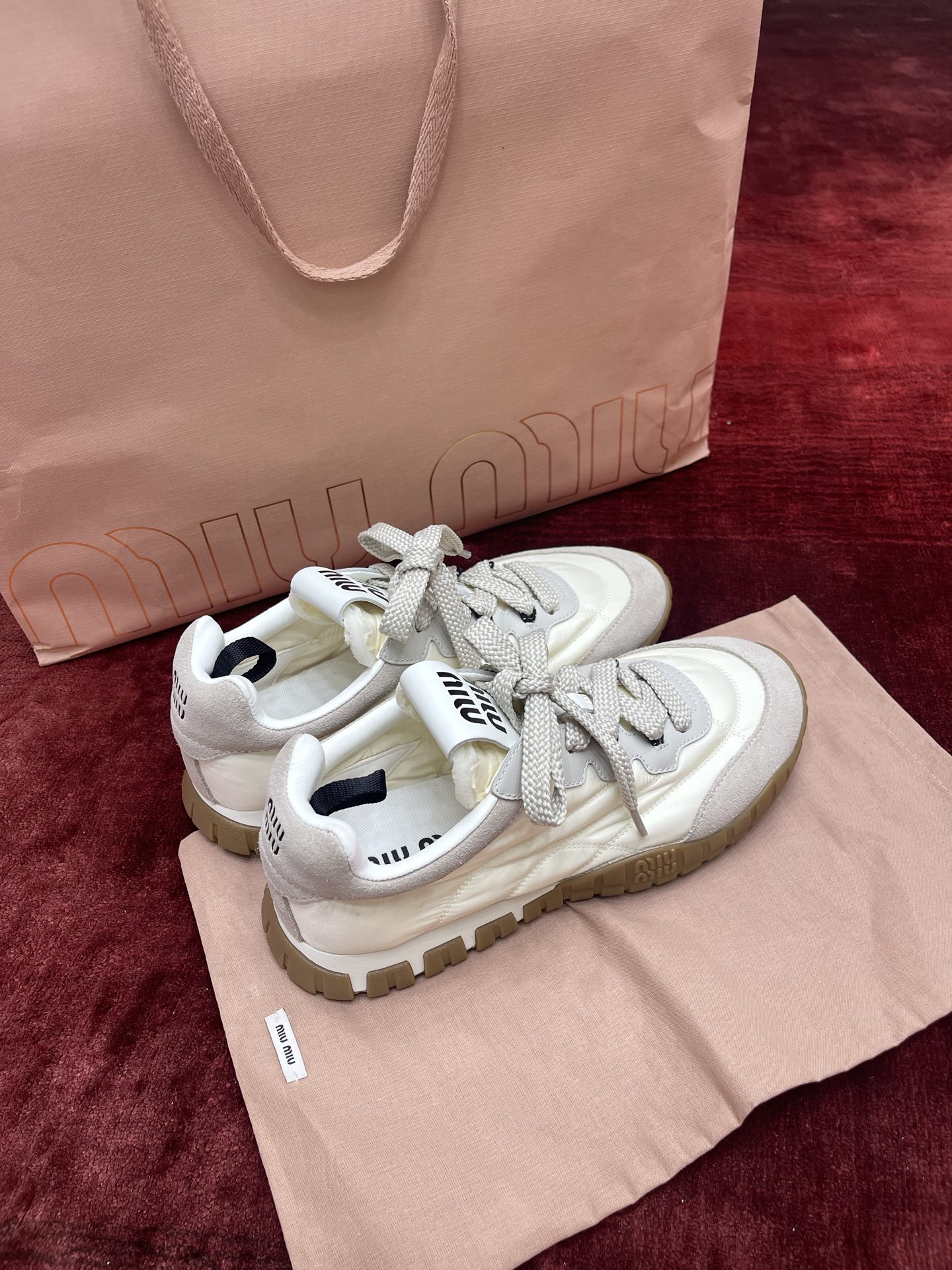 MiuMiu Tyre系列轮胎鞋 “白色”女款