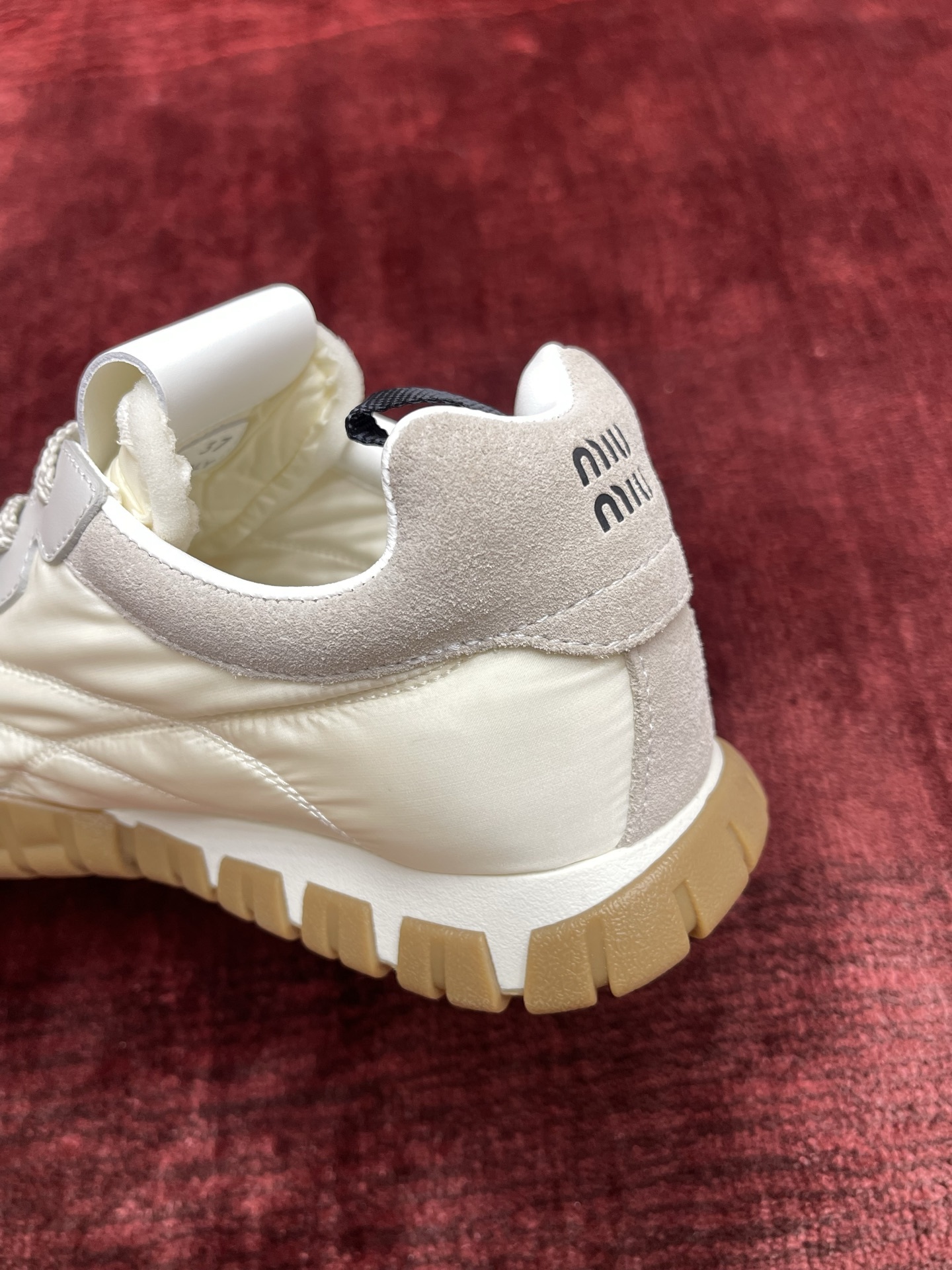 MiuMiu Tyre系列轮胎鞋 “白色”女款