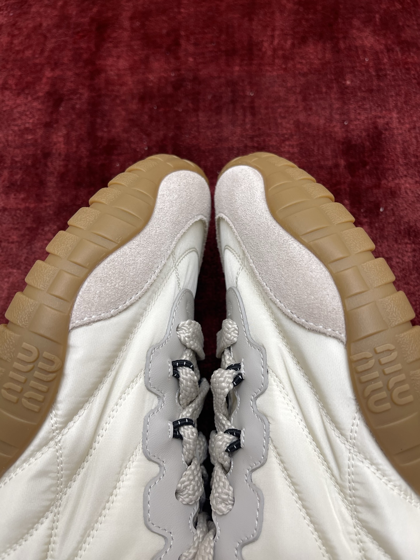 MiuMiu Tyre系列轮胎鞋 “白色”女款