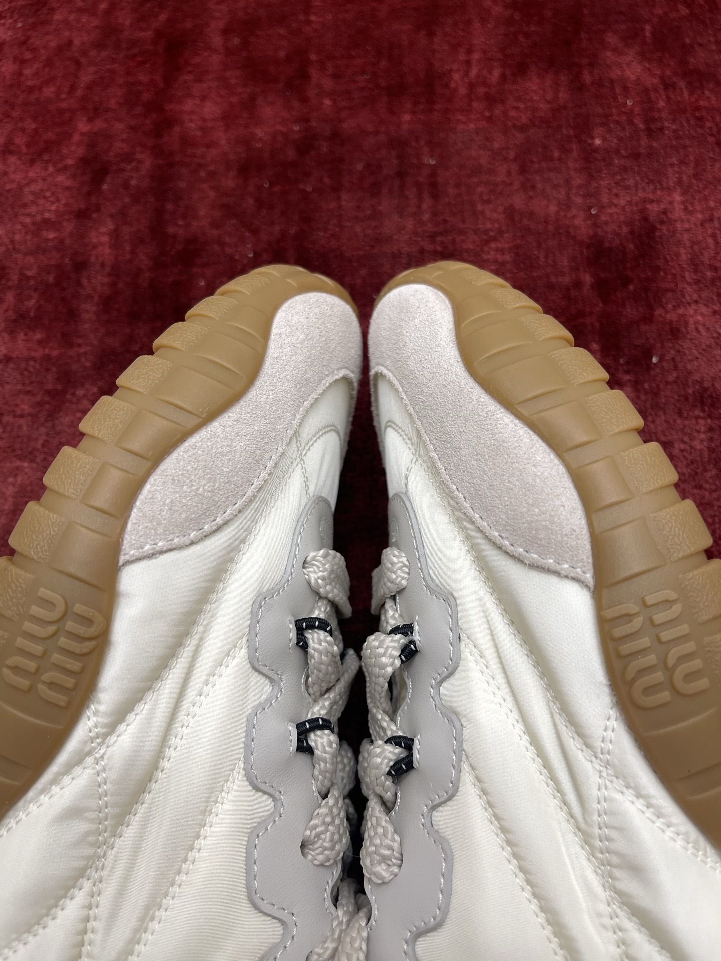 MiuMiu Tyre系列轮胎鞋 “白色”女款