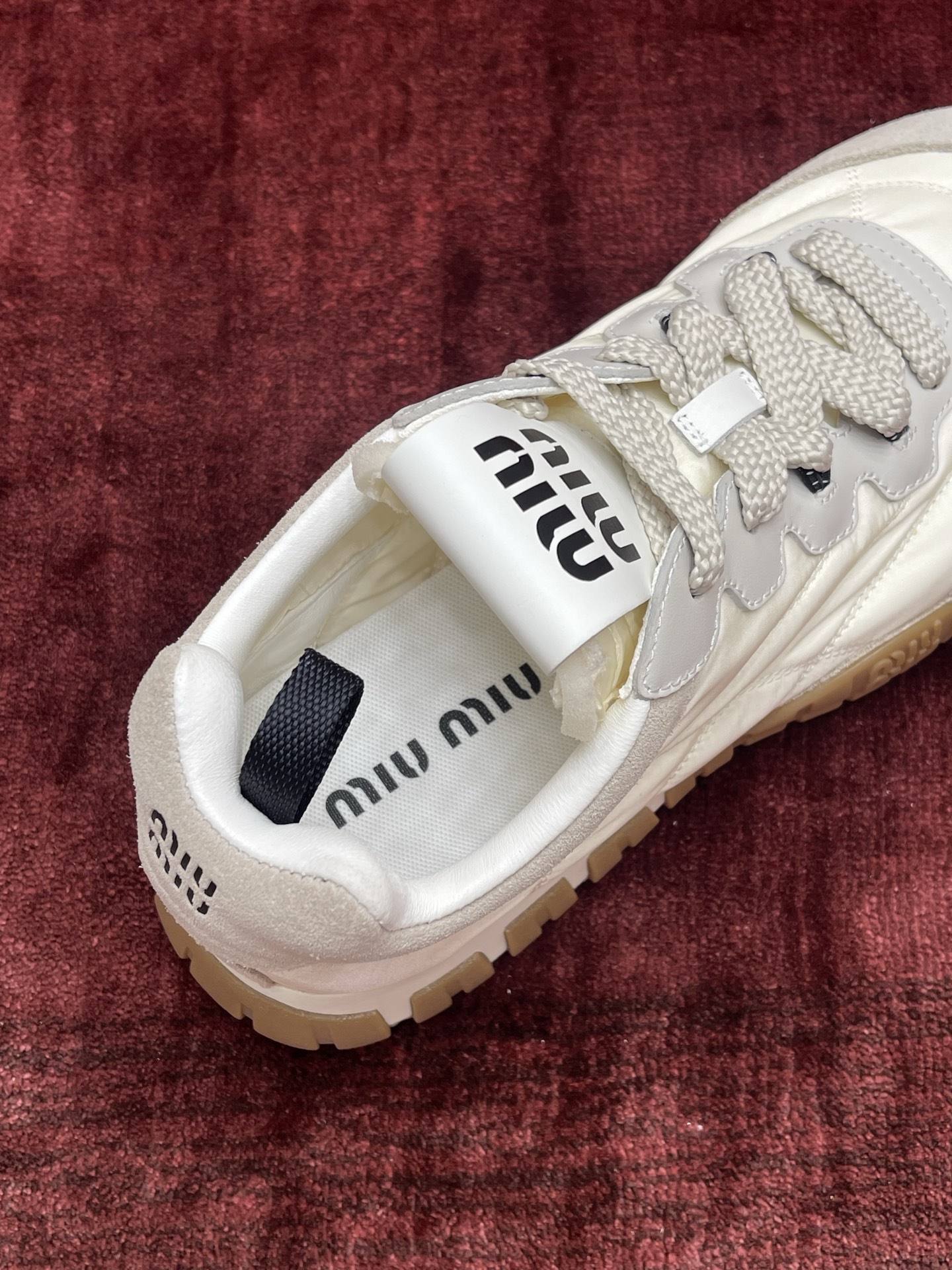 MiuMiu Tyre系列轮胎鞋 “白色”女款