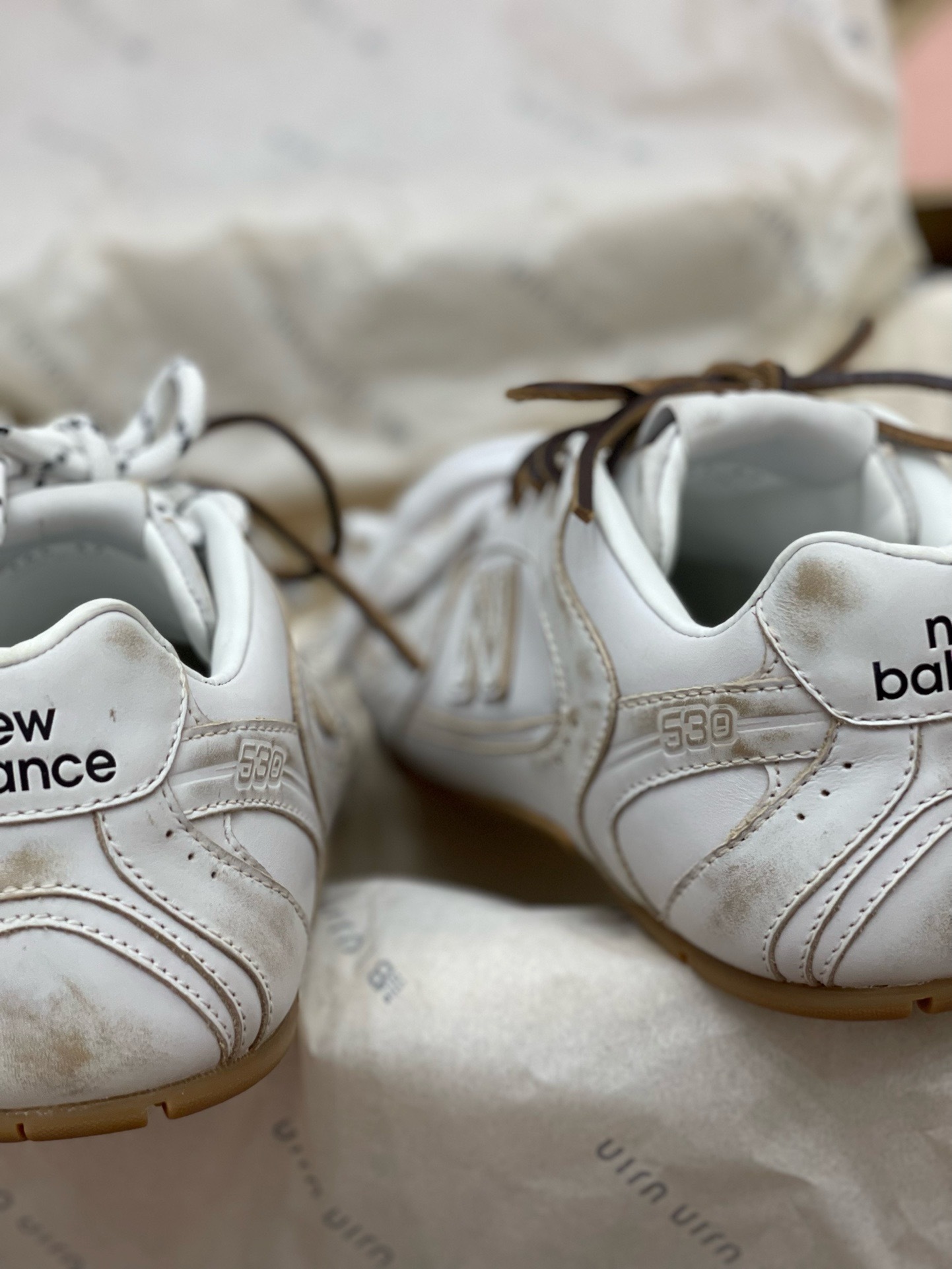 MiuMiu x NB530系列 “白皮”男女同款