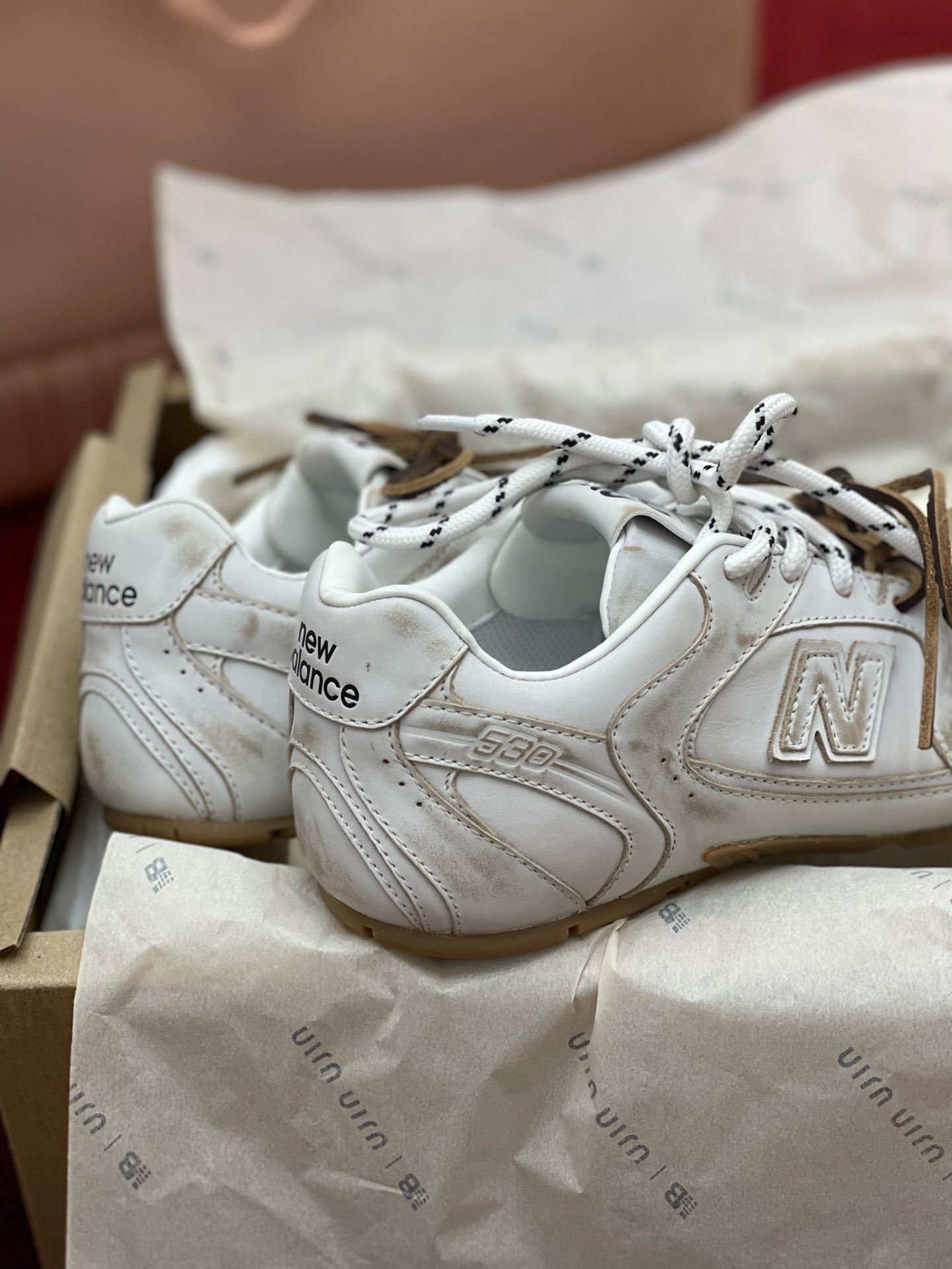 MiuMiu x NB530系列 “白皮”男女同款