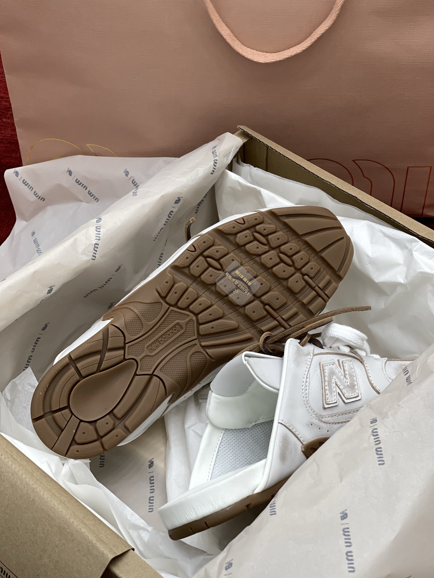 MiuMiu x NB530系列 “半拖”女款