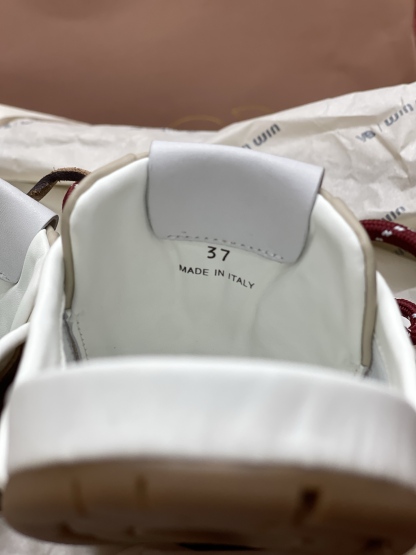 MiuMiu x NB530系列 “半拖”奶茶棕