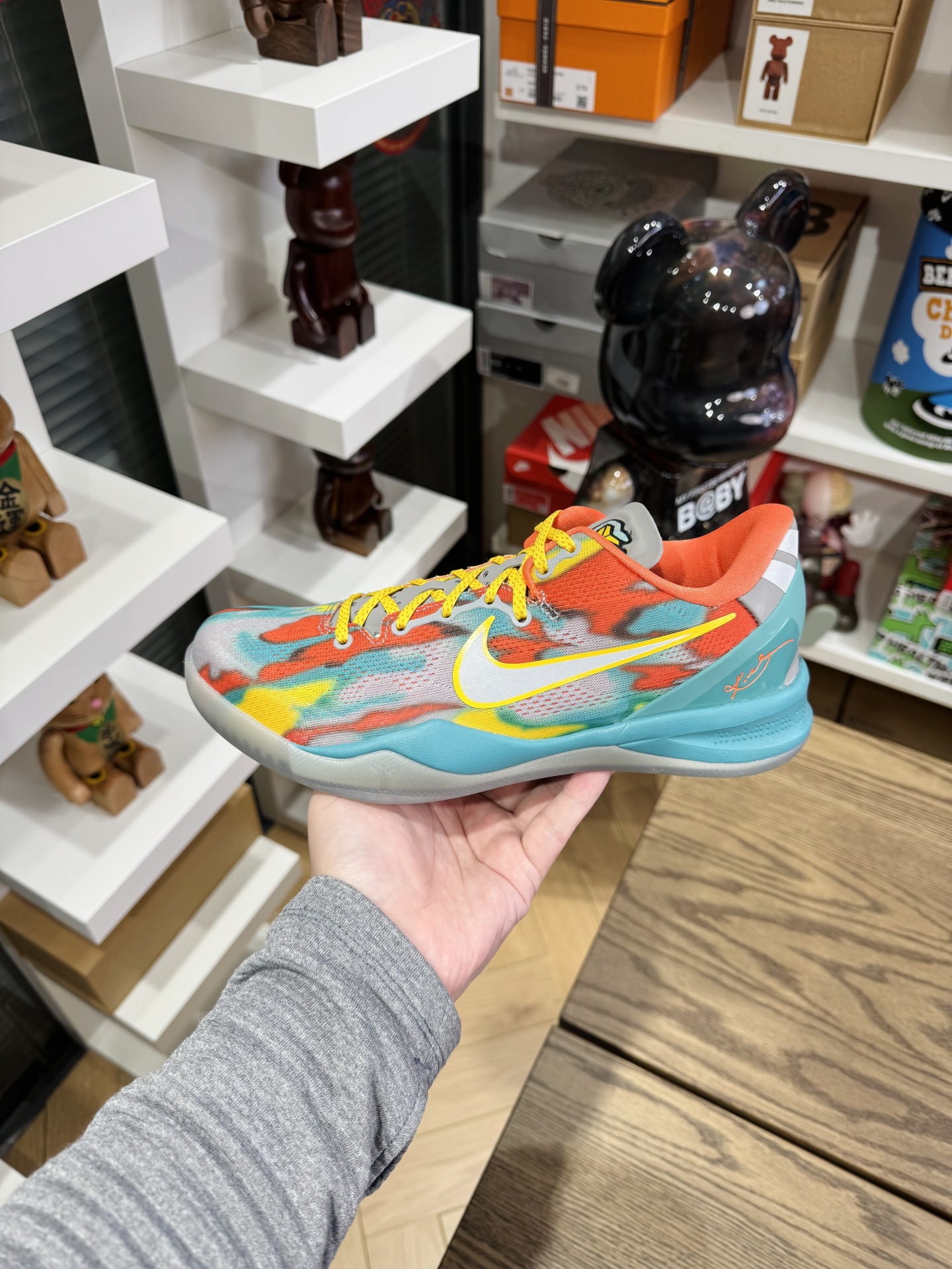 Kobe 8 威尼斯 2024版  Venice Beach Ultta產品  尺碼 US7-14「40-48.5」  FQ3548-001