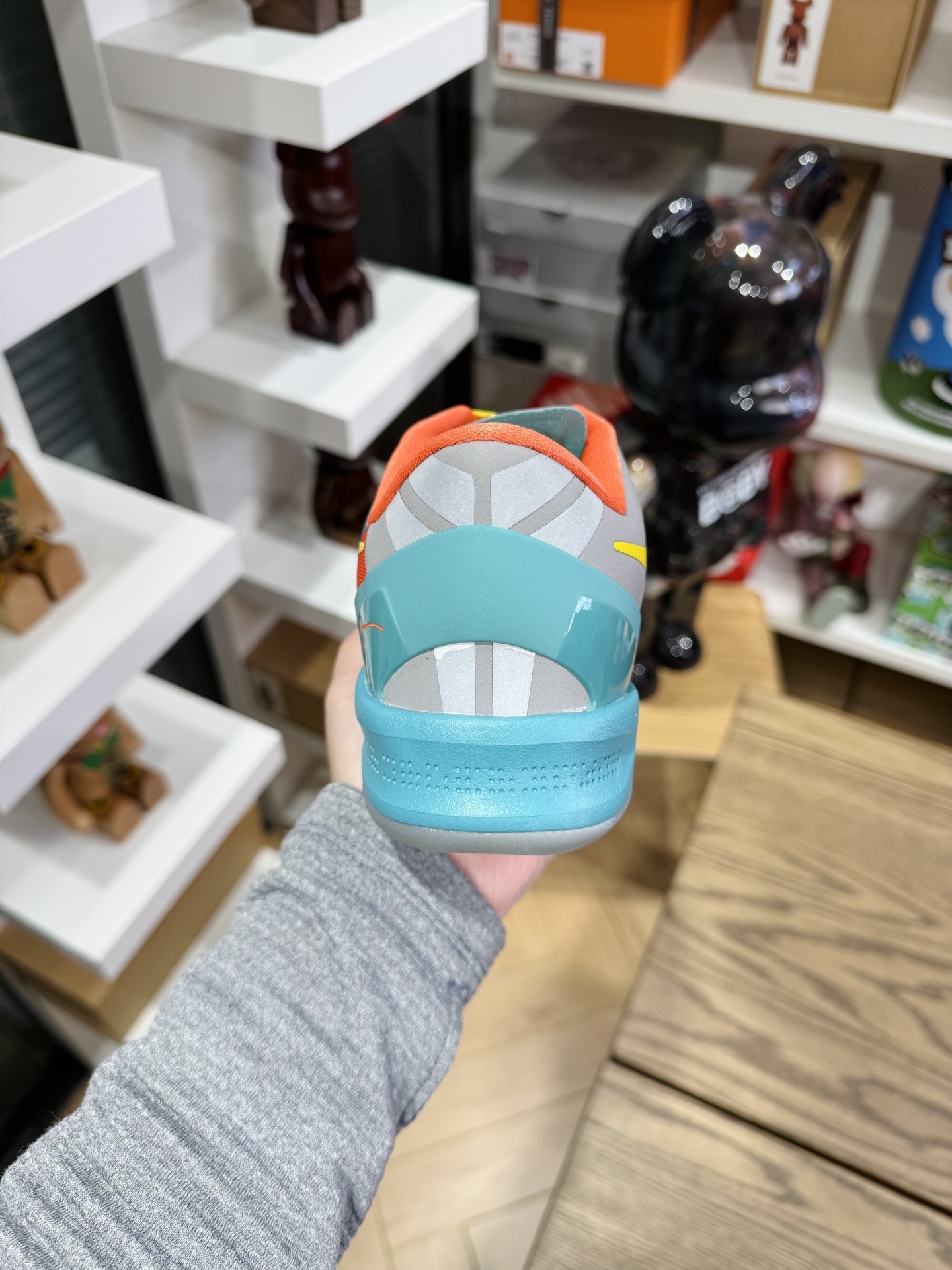 Kobe 8 威尼斯 2024版  Venice Beach Ultta產品  尺碼 US7-14「40-48.5」  FQ3548-001