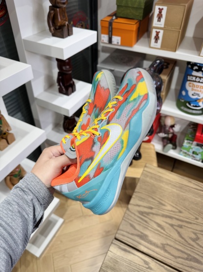 Kobe 8 威尼斯 2024版  Venice Beach Ultta產品  尺碼 US7-14「40-48.5」  FQ3548-001