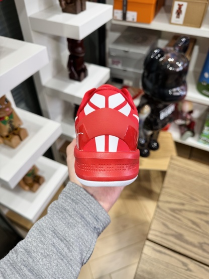 Kobe 8 Protro University Red 大學紅 尺碼 40-48.5「US7-14」  HF9550-600