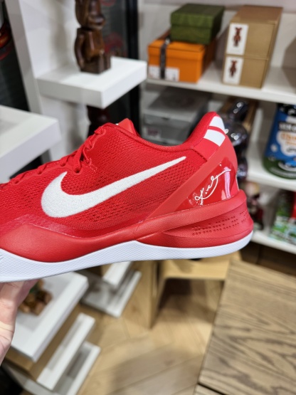 Kobe 8 Protro University Red 大學紅 尺碼 40-48.5「US7-14」  HF9550-600