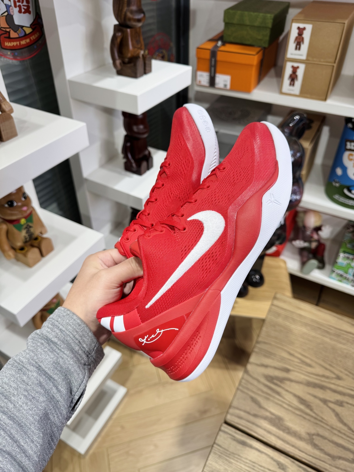 Kobe 8 Protro University Red 大學紅 尺碼 40-48.5「US7-14」  HF9550-600