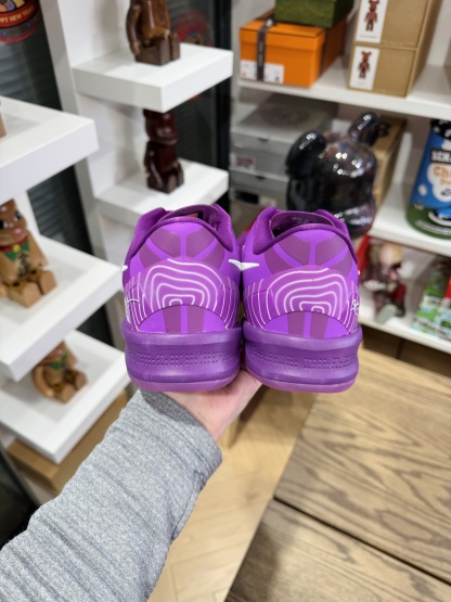 Kobe 8 Eybl 紫色💜 PE球員版  數量稀有 尺碼 40-48.5「US7-14」  HJ7265-500