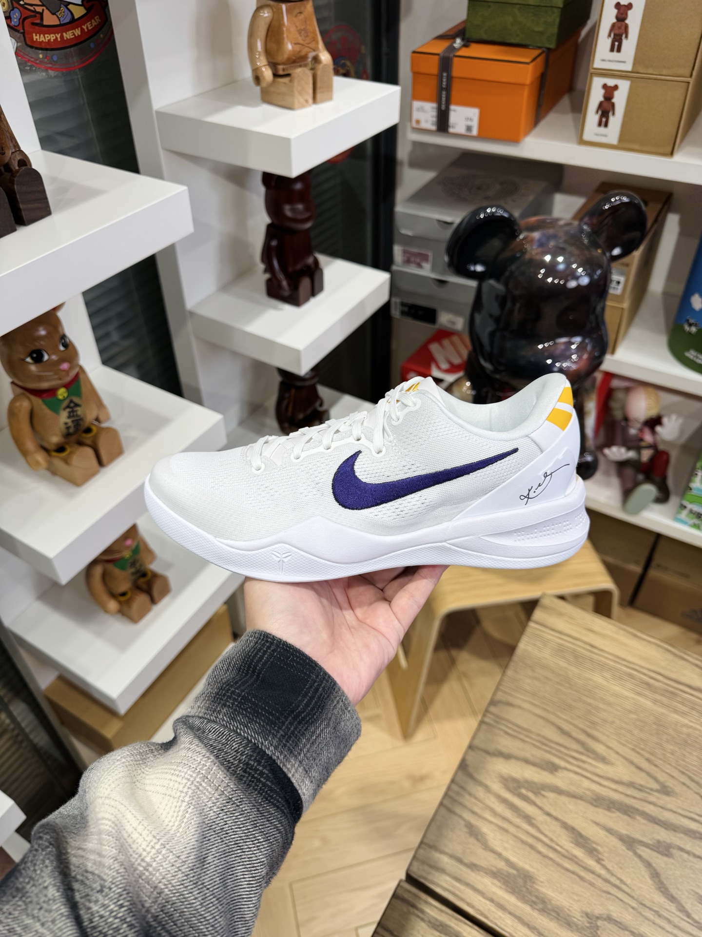 KOBE 8 Protro 紫金湖人   尺碼 40-48.5「US7-14」 HF9550-100