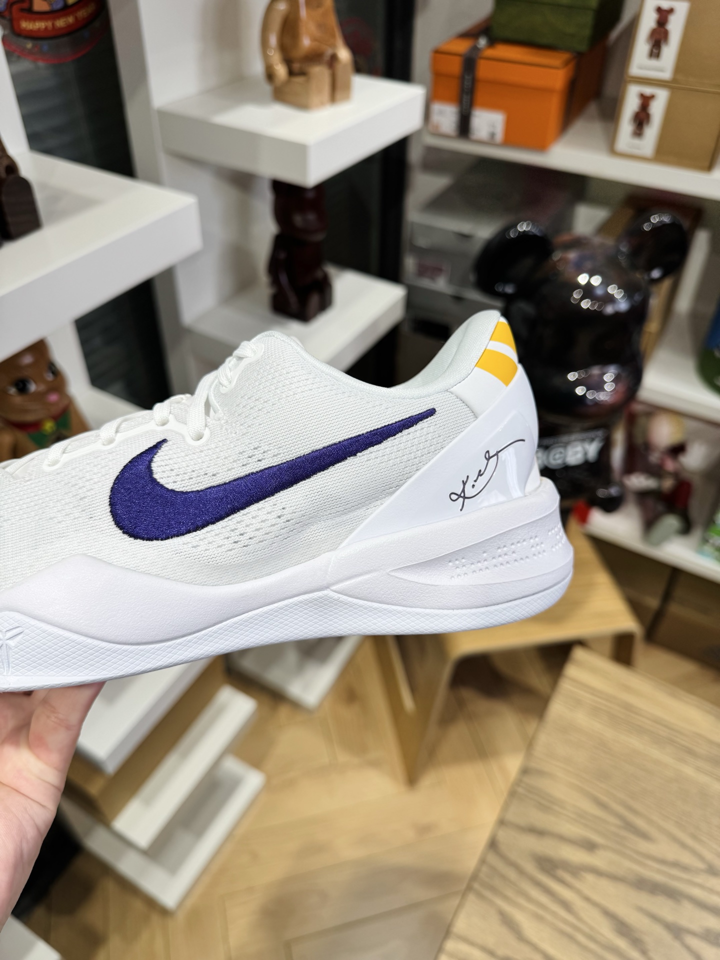 KOBE 8 Protro 紫金湖人   尺碼 40-48.5「US7-14」 HF9550-100