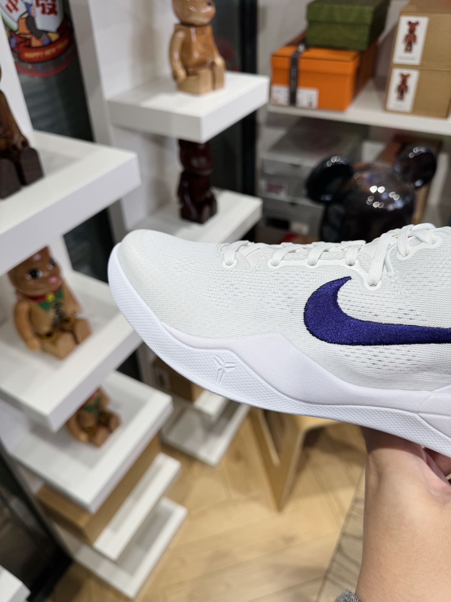 KOBE 8 Protro 紫金湖人   尺碼 40-48.5「US7-14」 HF9550-100