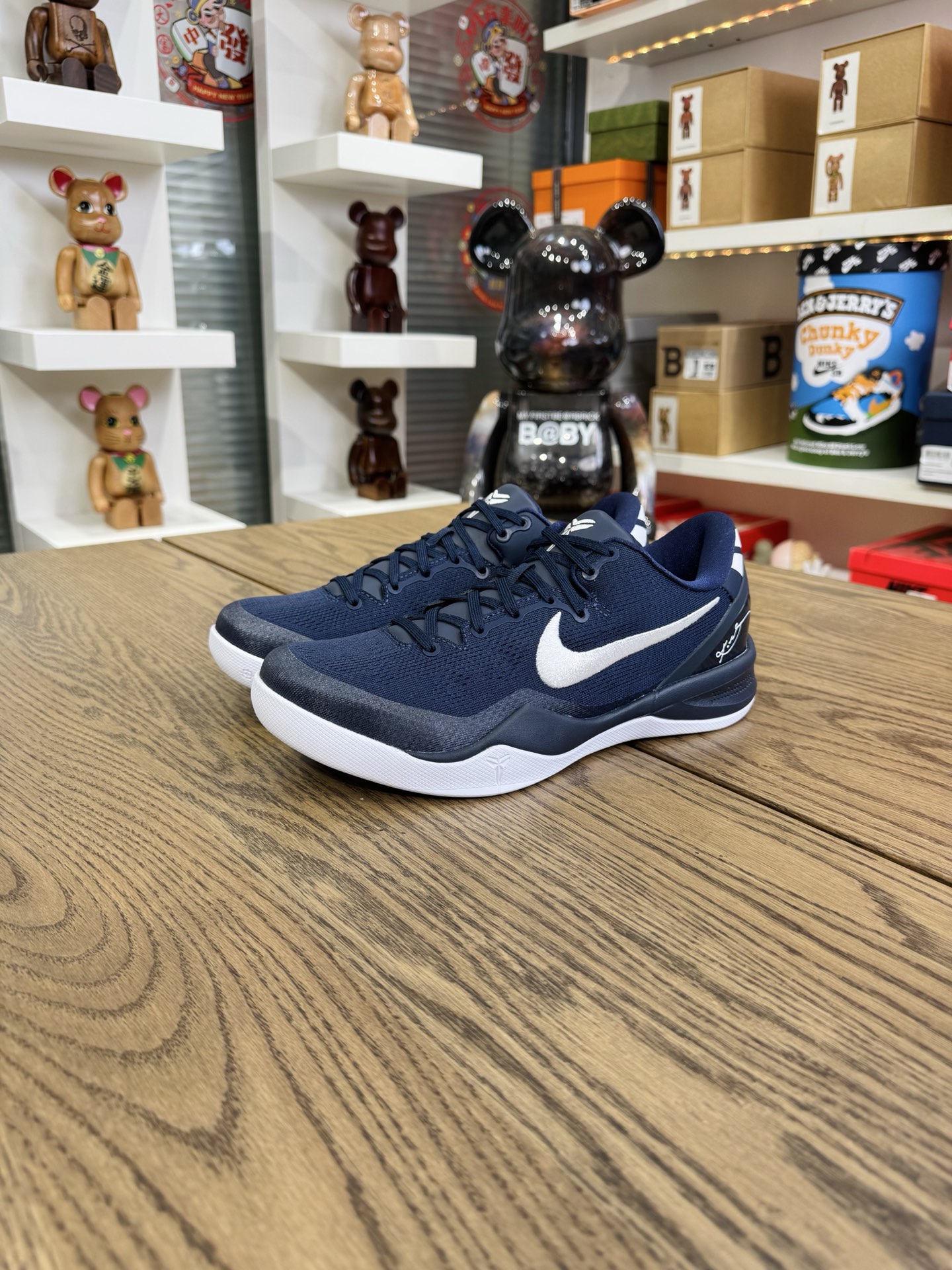 KOBE 8 Protro College Navy 白藍  尺碼 40-48.5「US7-14」 HF9550-400