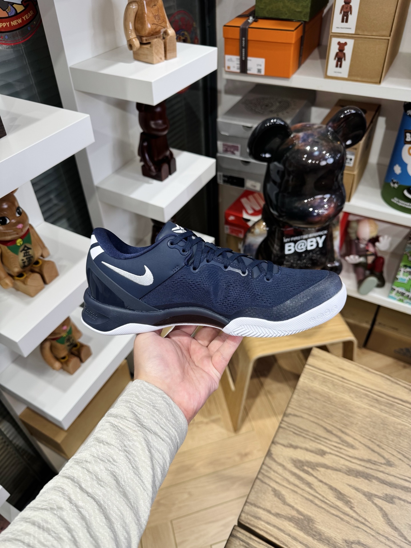 KOBE 8 Protro College Navy 白藍  尺碼 40-48.5「US7-14」 HF9550-400