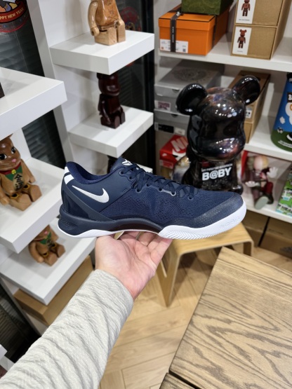 KOBE 8 Protro College Navy 白藍  尺碼 40-48.5「US7-14」 HF9550-400
