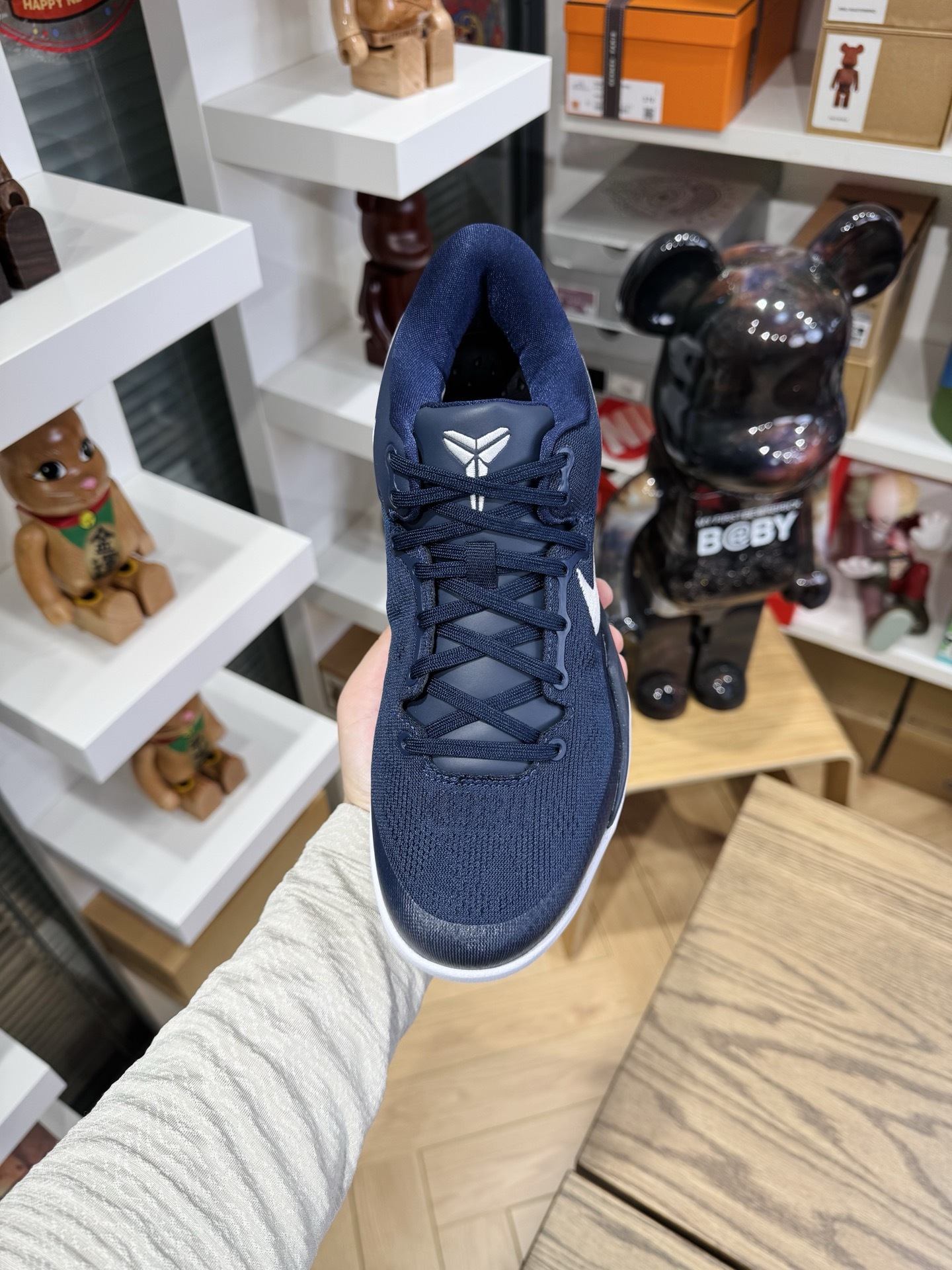 KOBE 8 Protro College Navy 白藍  尺碼 40-48.5「US7-14」 HF9550-400