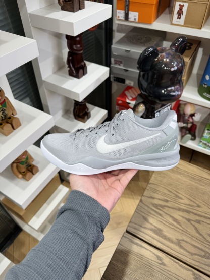 Kobe 8 Protro 灰色 Wolf Grey  尺碼 40-48.5「US7-14」 HF9550-002