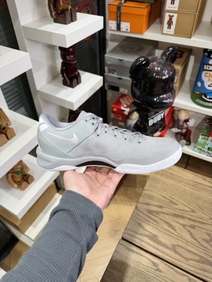 Kobe 8 Protro 灰色 Wolf Grey  尺碼 40-48.5「US7-14」 HF9550-002