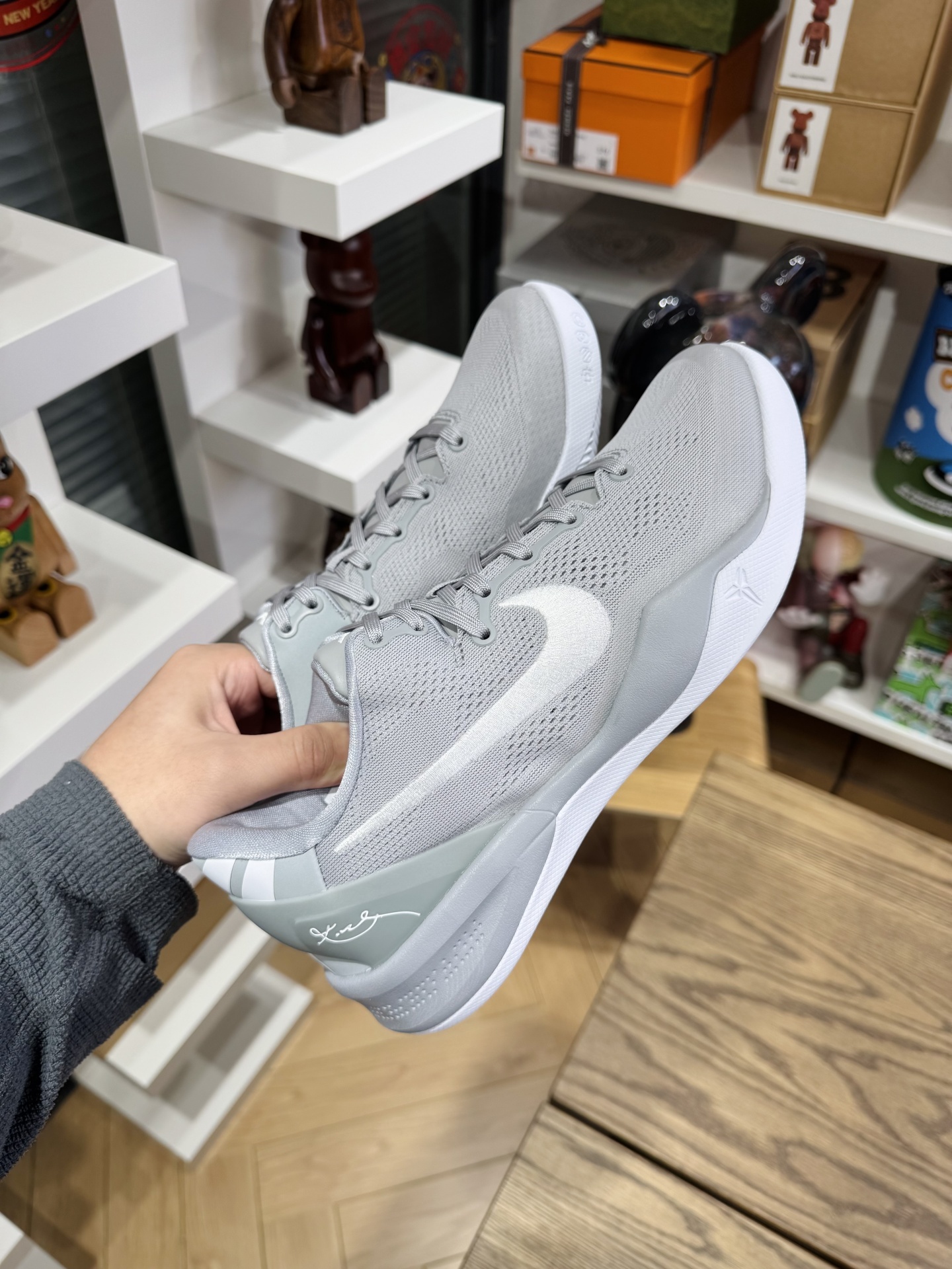 Kobe 8 Protro 灰色 Wolf Grey  尺碼 40-48.5「US7-14」 HF9550-002
