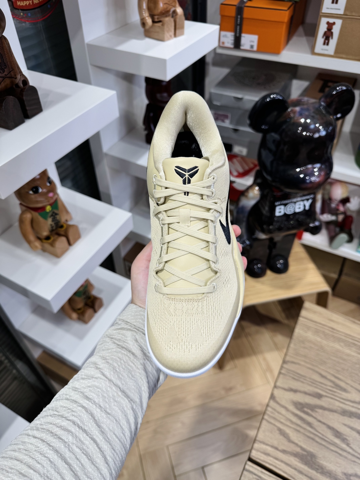 💯KOBE 8 棕色  尺碼 40-48.5「US7-14」HM6469-701