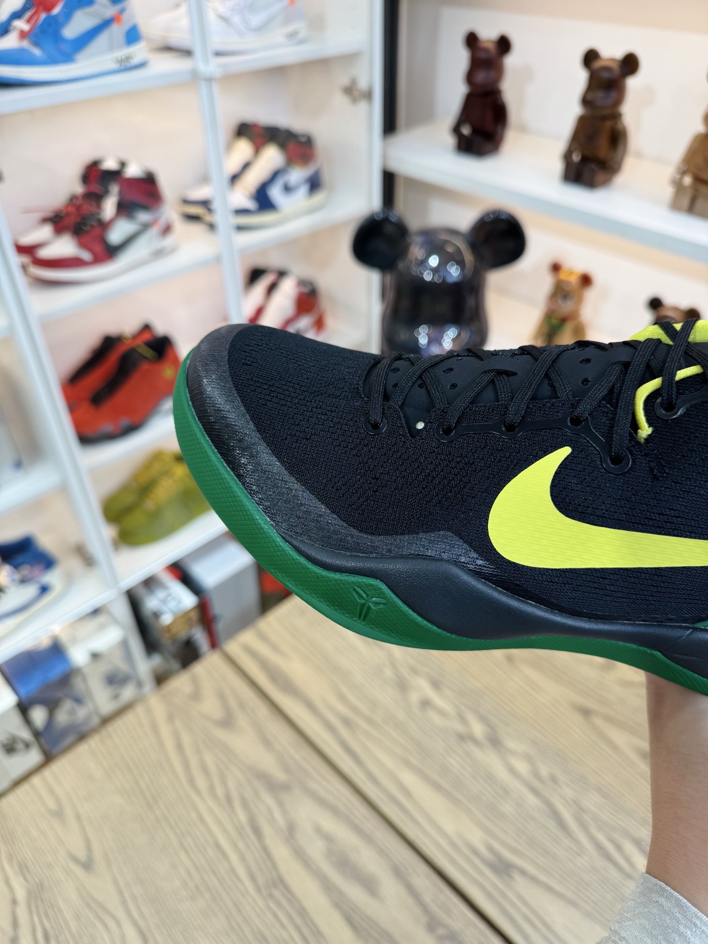 KOBE 8 俄勒岡鴨子🦆 OREGON DUCKS PE PACK  尺碼 40-48.5「US7-14」 （PROMO非市售樣品）