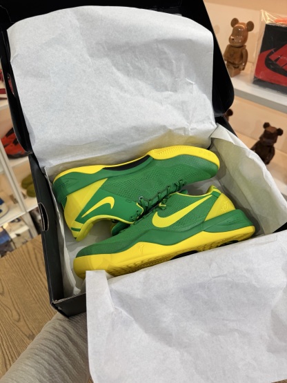 KOBE 8 俄勒岡鴨子🦆 綠黃鉤  OREGON DUCKS PE PACK  尺碼 40-48.5「US7-14」 （PROMO非市售樣品）
