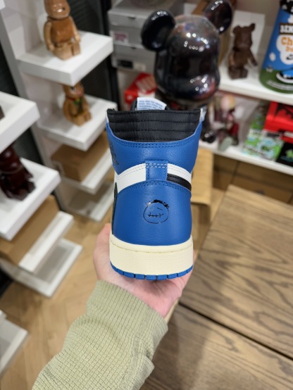 💯Travis Scott x AJ1 High 閃電⚡️ Fragment  藤原浩三方聯名 DH3227-105  尺碼 36-48.5「US4-14」