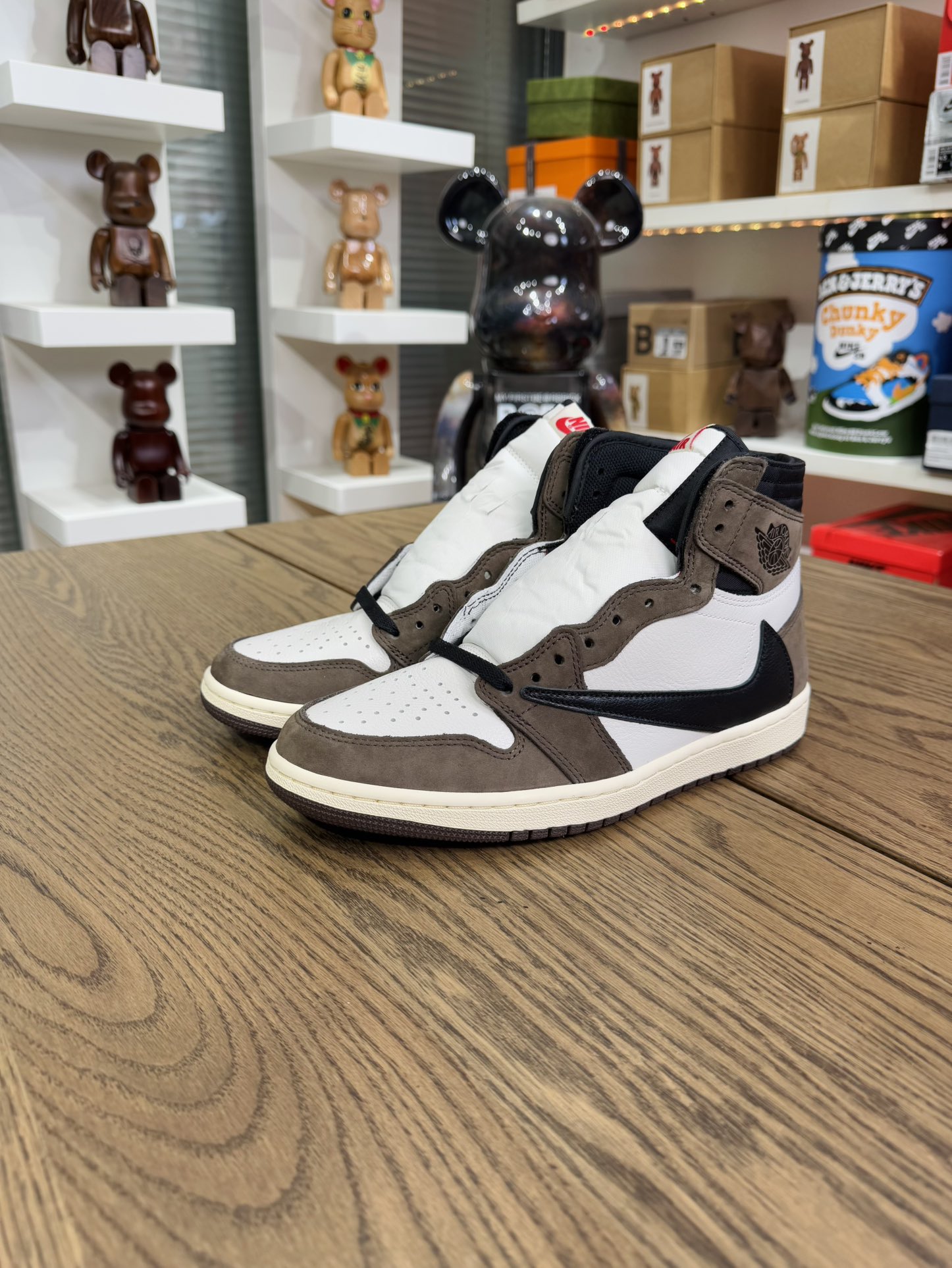 💯Travis Scott x AJ1 High OG TS SP 深棕  第一代倒鉤 夢回2019  尺碼 40-48.5「US7-14」 CD4487-100