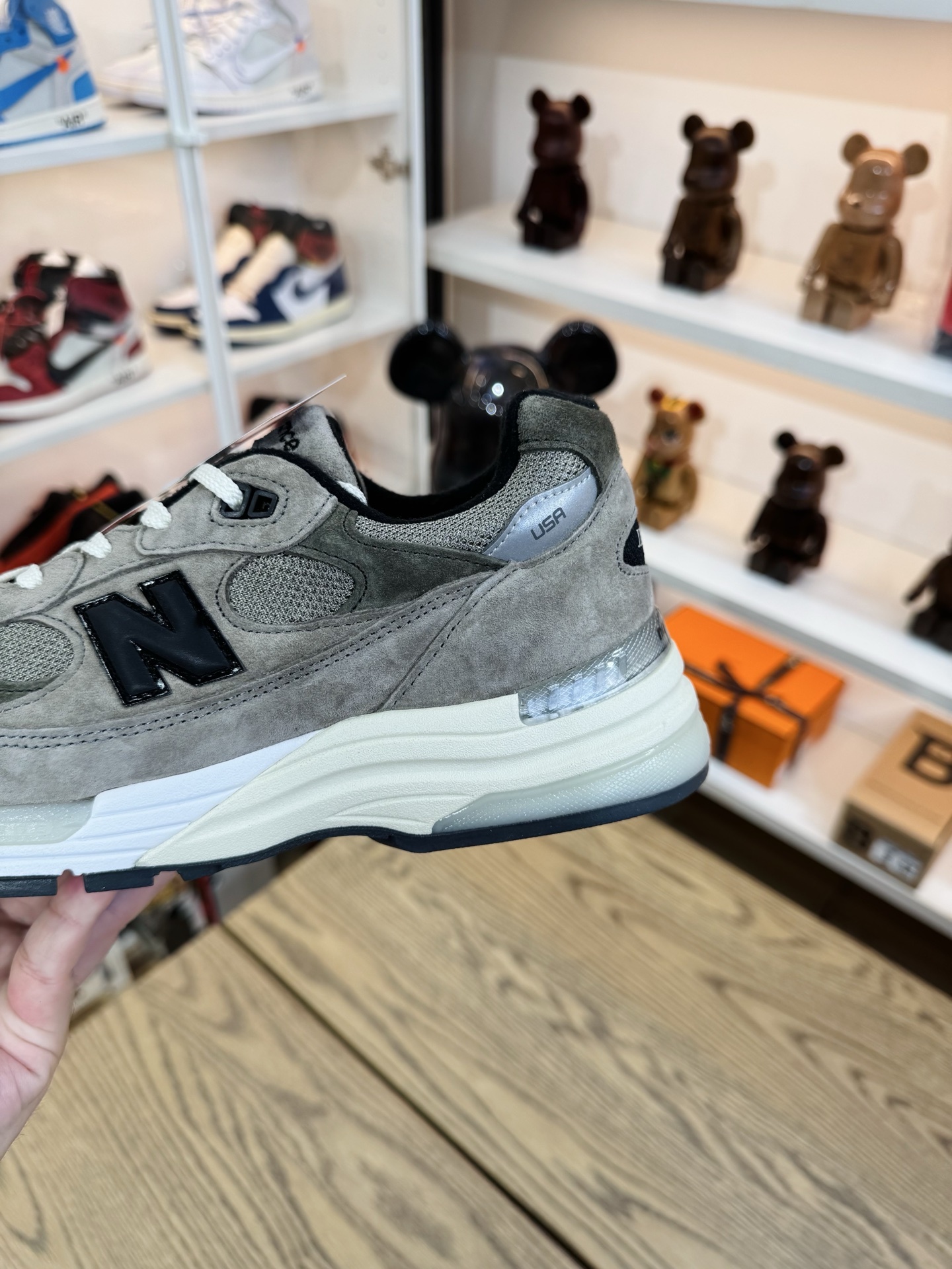 JJJJound x NB992  復古翻毛皮 男女同款 灰棕色 尺碼 36-46.5「US4-12」M992J2
