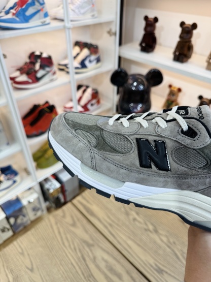 JJJJound x NB992  復古翻毛皮 男女同款 灰棕色 尺碼 36-46.5「US4-12」M992J2
