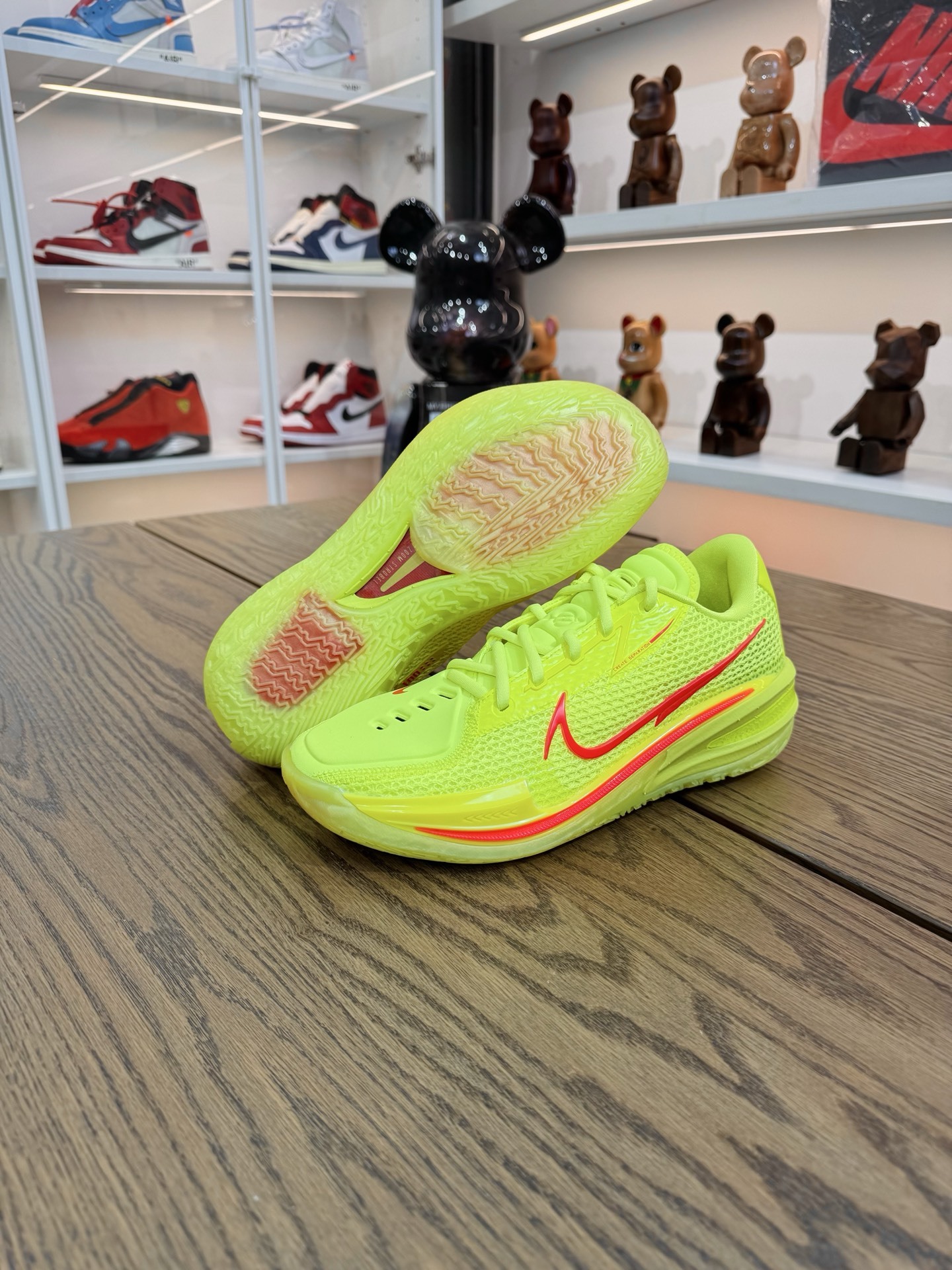 Air Zoom G.T. cut 1  黃色 EYBL 全氣墊實戰鞋  尺碼 40-46「US7-12」 IM2130-700