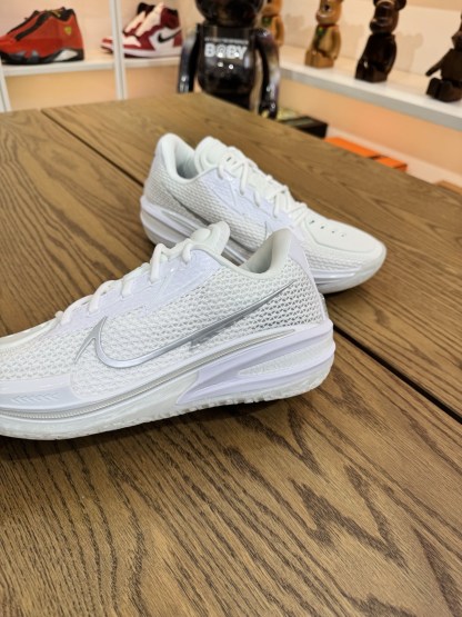 Air Zoom G.T. cut 1  白色全氣墊實戰鞋  尺碼 40-46「US7-12」 CZ0176-102