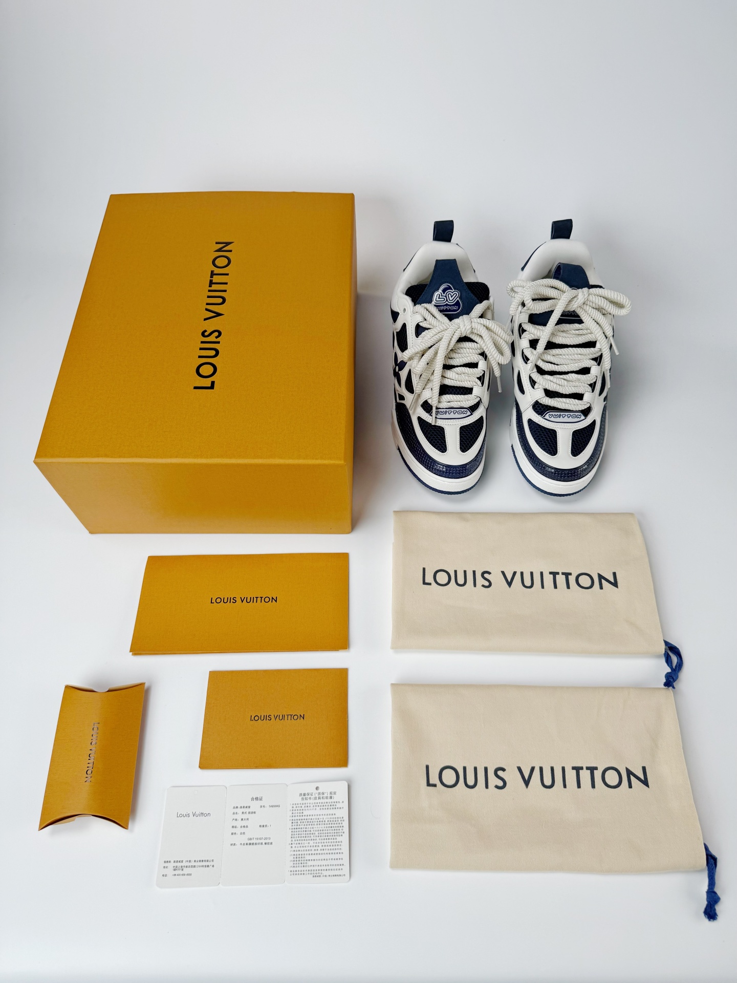 LV Skate 白藍 大貨實拍 1AARRM 尺碼 39-46 UK5-12