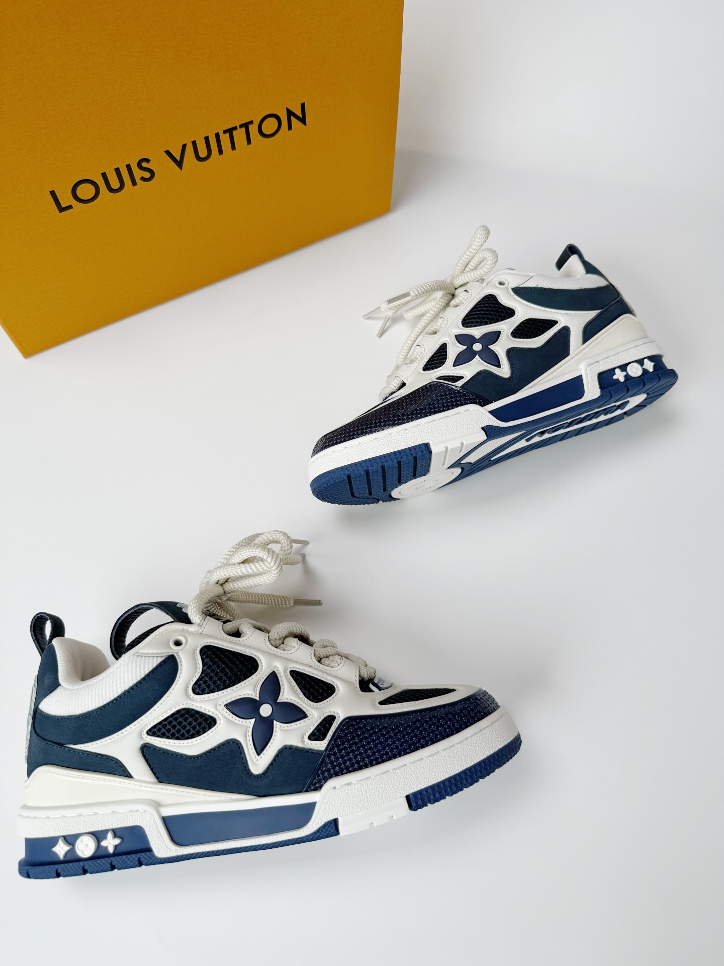 LV Skate 白藍 大貨實拍 1AARRM 尺碼 39-46 UK5-12