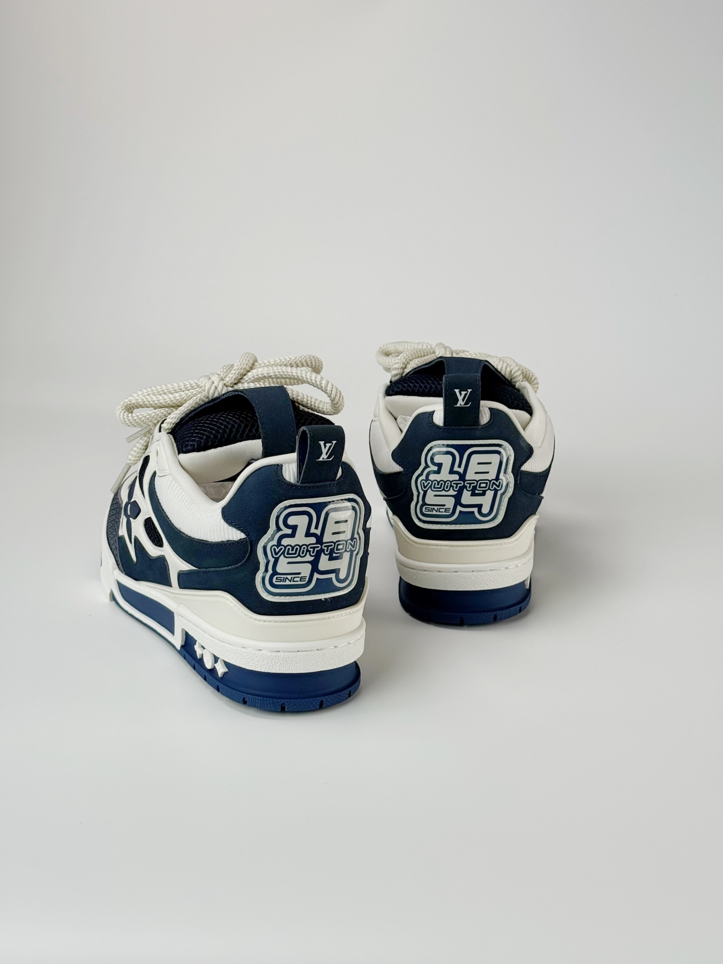 LV Skate 白藍 大貨實拍 1AARRM 尺碼 39-46 UK5-12