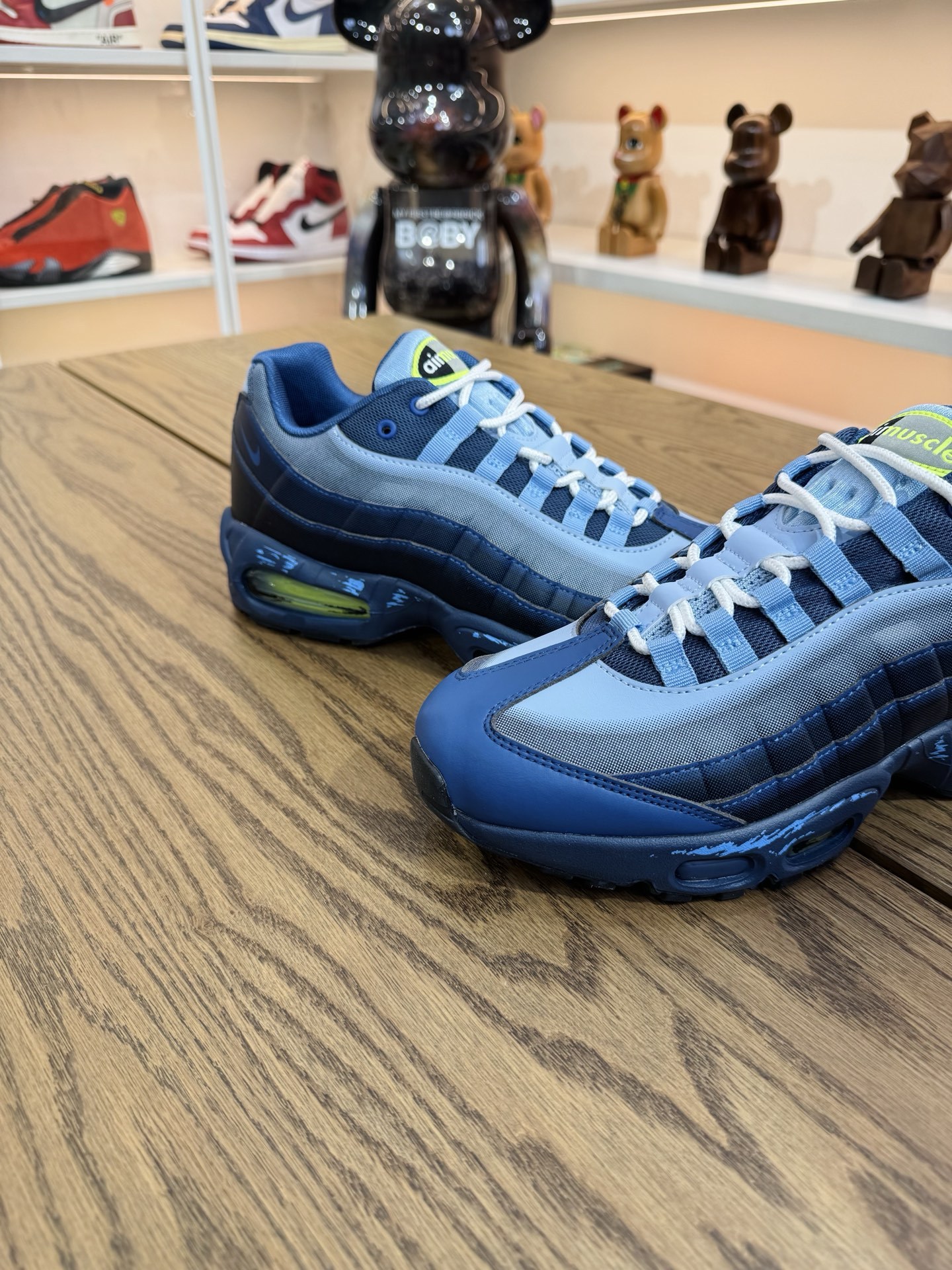 Yu-Gi-Oh! x Air Muscle 95  遊戲王聯名 超感藍 當漫畫走進現實  尺碼 36-47.5「US4-13」 II7404-400